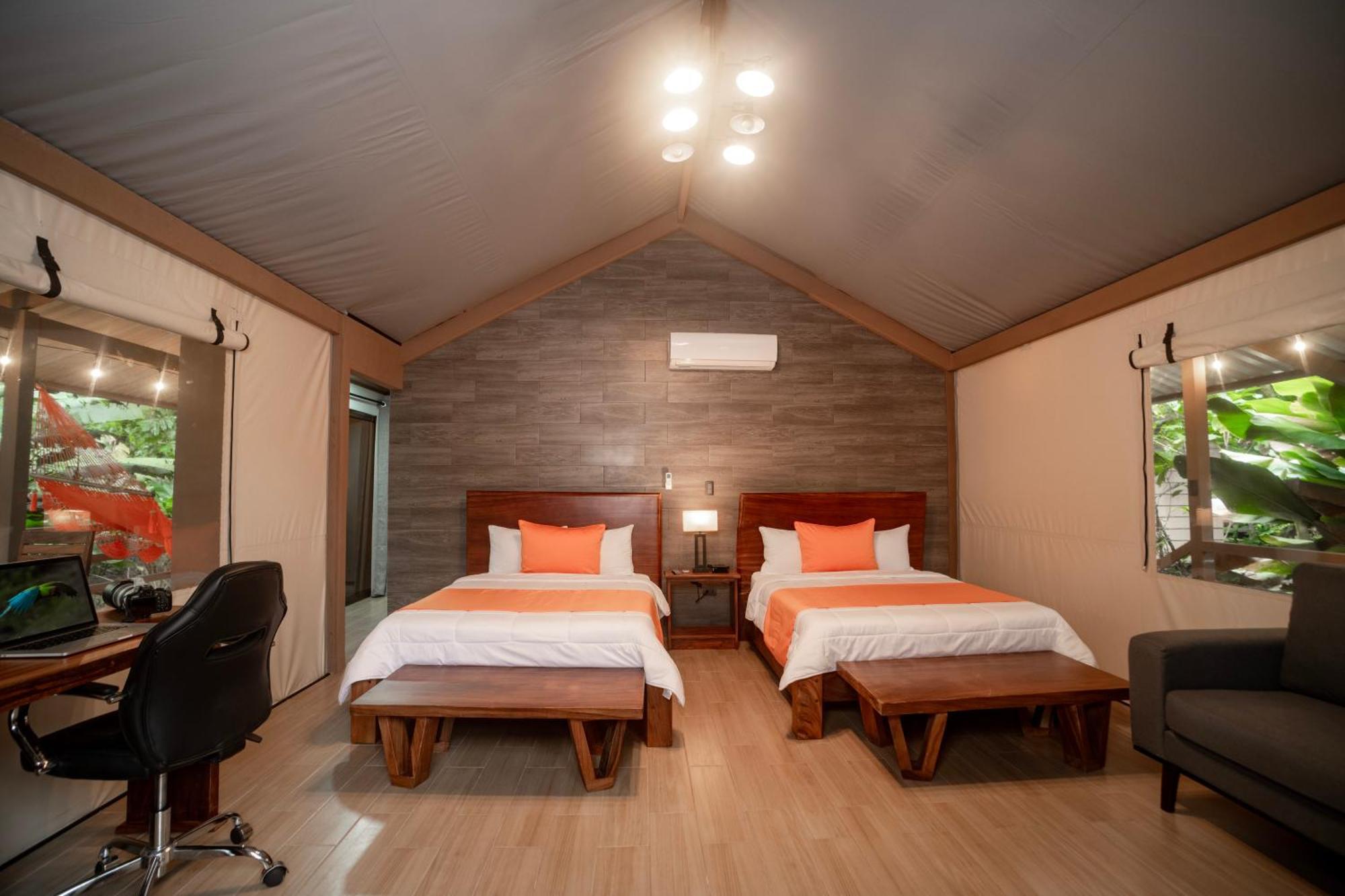Valverde Glamping & Ecolodge Tortuguero Exterior photo