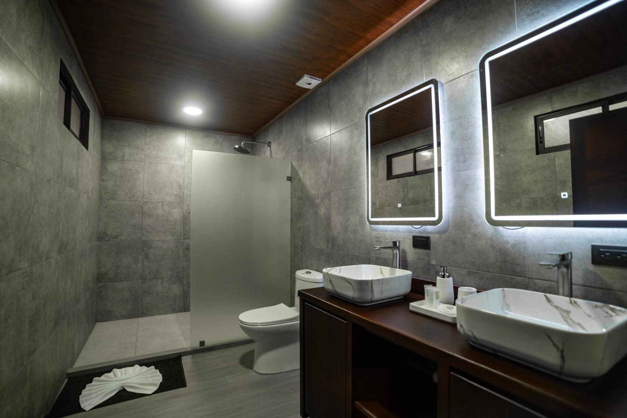 Valverde Glamping & Ecolodge Tortuguero Exterior photo