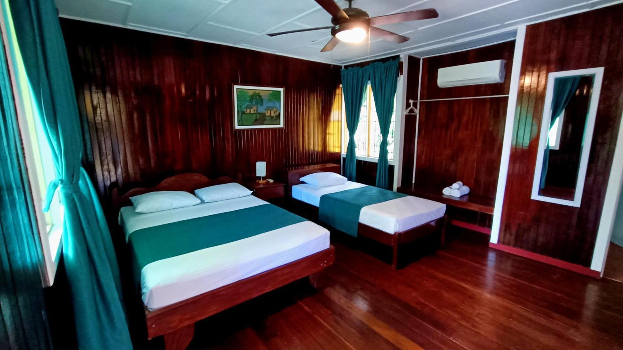Valverde Glamping & Ecolodge Tortuguero Exterior photo
